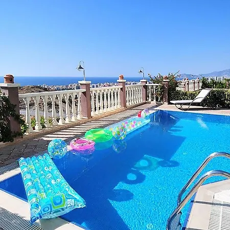 Gold City 3+1 Privet Pool *